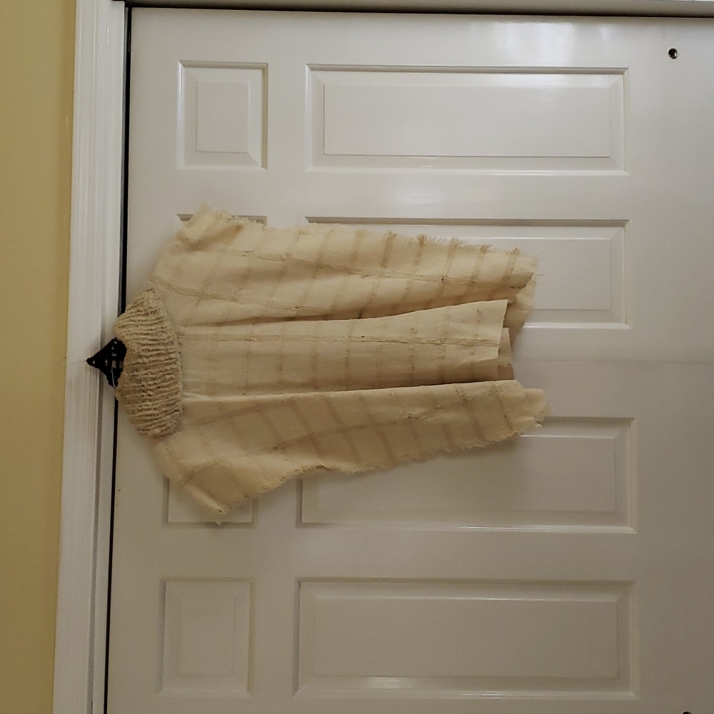 Hand woven top